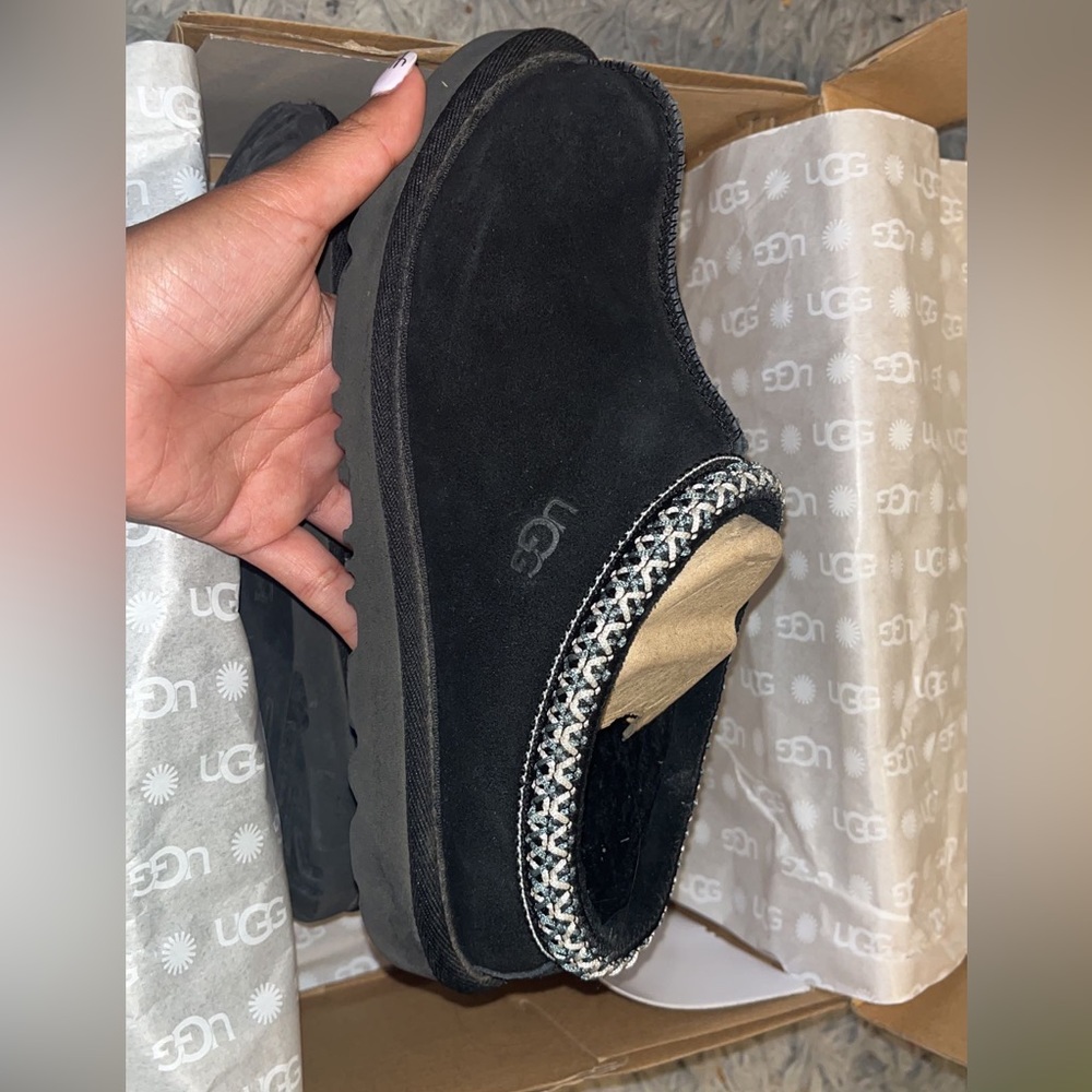 UGG Tasman’s